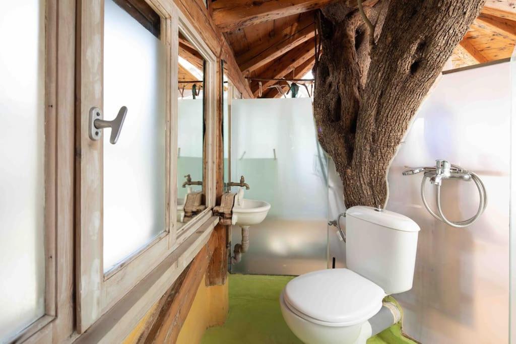 Margaritis'S Treehouse Villa Paramonas  Buitenkant foto